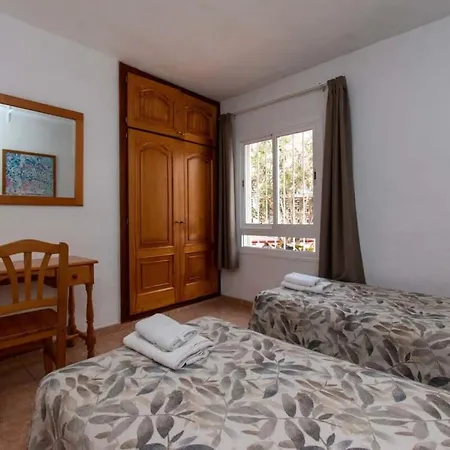 Floritas 25 - One Bed Apartment *